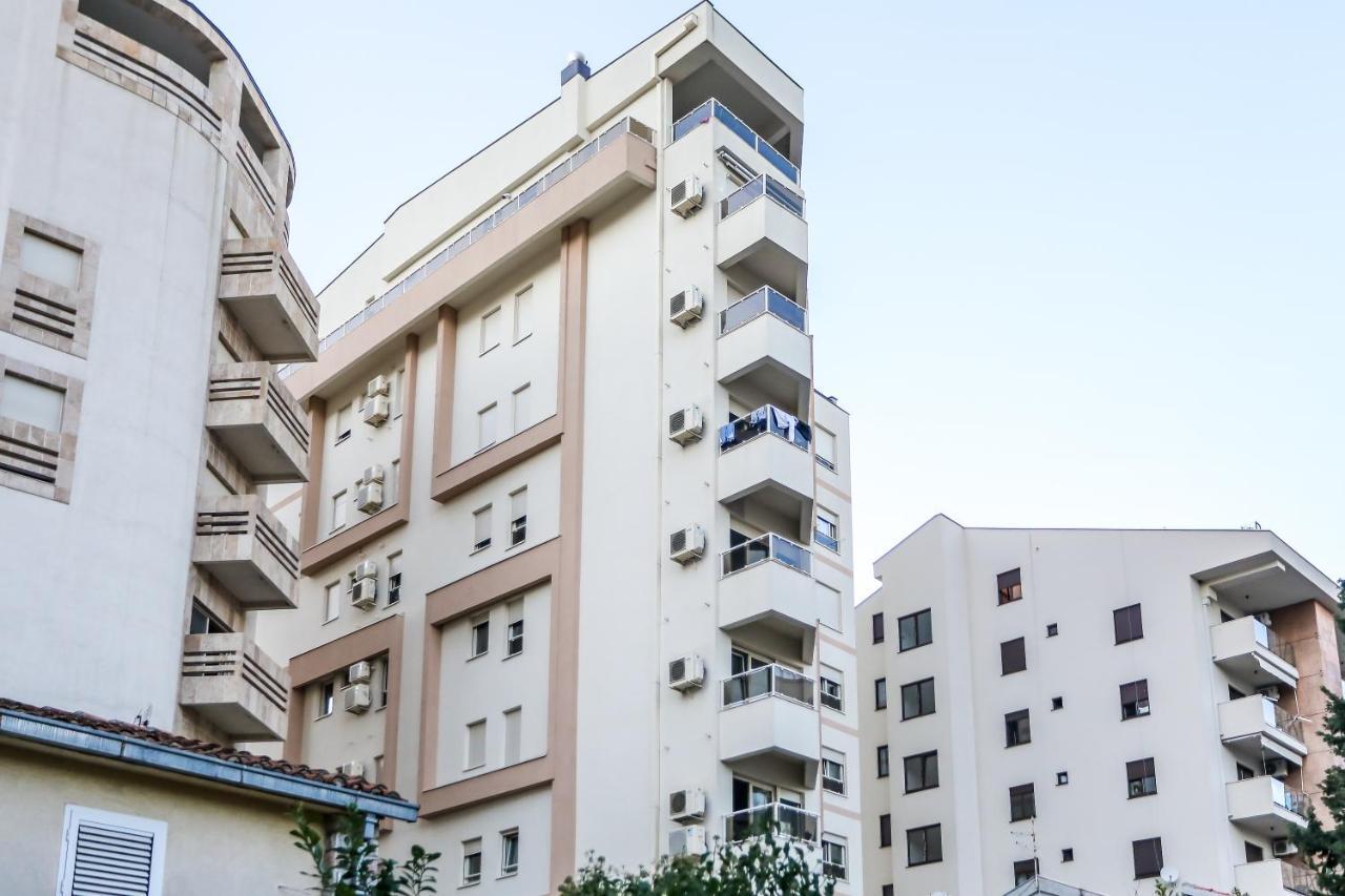 Montesun Apartment